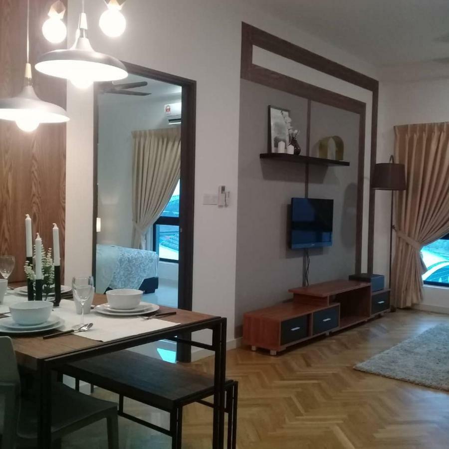 Adore Homestay@Emira Seksyen 13 Shah Alam, Msu, Stadium, Aeon Mall Exterior photo